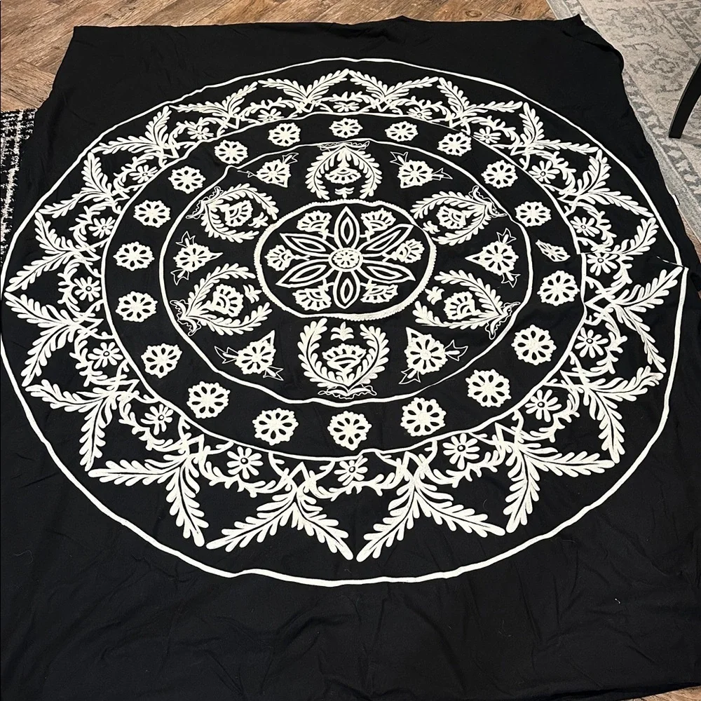 POTTERY BARN SUZANI Embroidered twin black DUVET COVER